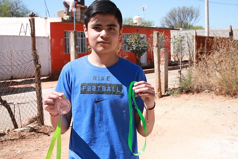 VAN DOS NIÑOS ZACATECANOS A OLIMPIADA DE MATEMÁTICAS EN SINGAPUR