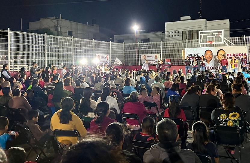 VAN FAMILIAS GUADALUPENSES CON PEPE SALVÍDAR; LE REFRENDAN APOYO