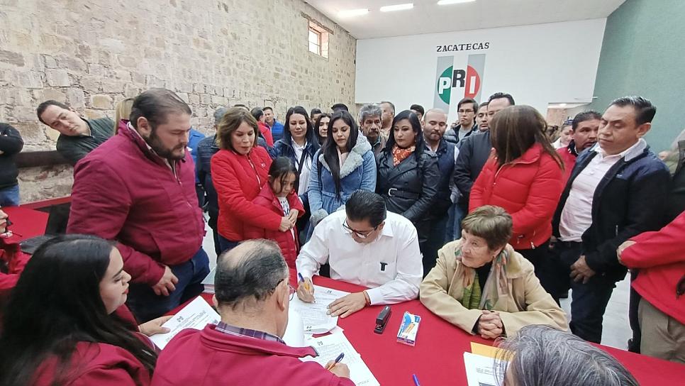 VA ROBERTO LUÉVANO POR GUADALUPE