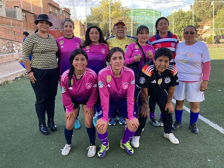 Vence Deportivo Estrella de Oro a Akron