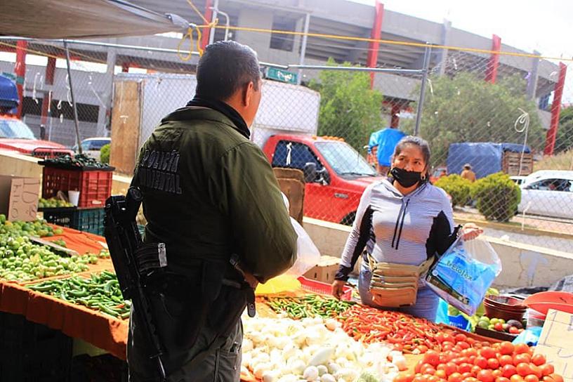 VERIFICA POLICÍA AMBIENTAL RESTRICCIÓN DE BOLSAS PLÁSTICAS EN TIANGUIS