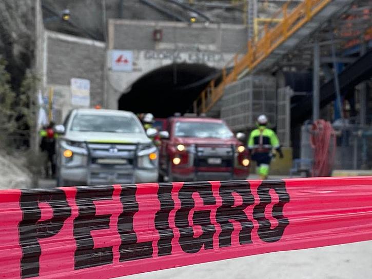 SUSPENDE PROTECCIÓN CIVIL ÁREA DONDE MURIERON DOS TRABAJADORES EN MINERA TAYAHUA