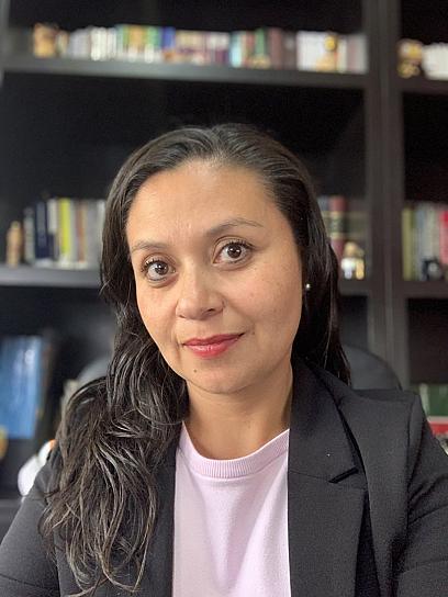 A CUMPLIR PROMESAS, LLAMA JENNY GONZÁLEZ