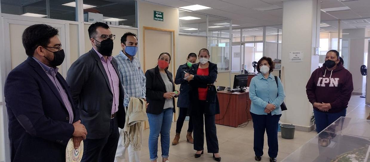VISITAN UNIVERSITARIOS EL IPN CAMPUS ZACATECAS