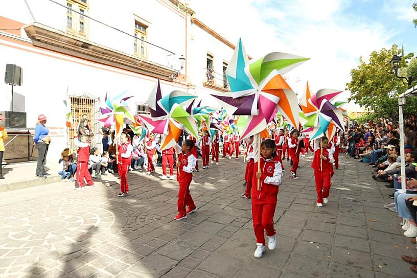 VIVE JEREZ UNA FESTIVIDAD DE ALEGRÍA Y COLOR 