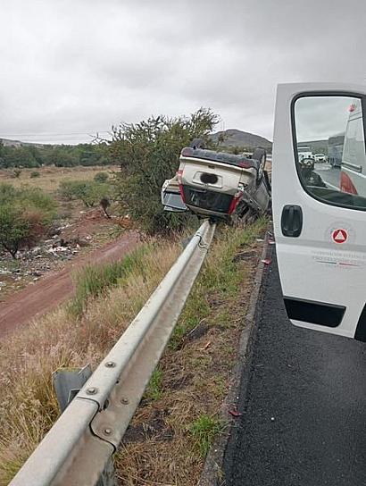 VUELCA SOBRE LA CARRETERA FEDERAL 45