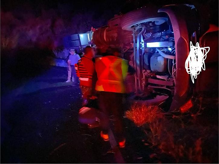 Vuelca tráiler en Moyahua sobre la carretera libre a Guadalajara 