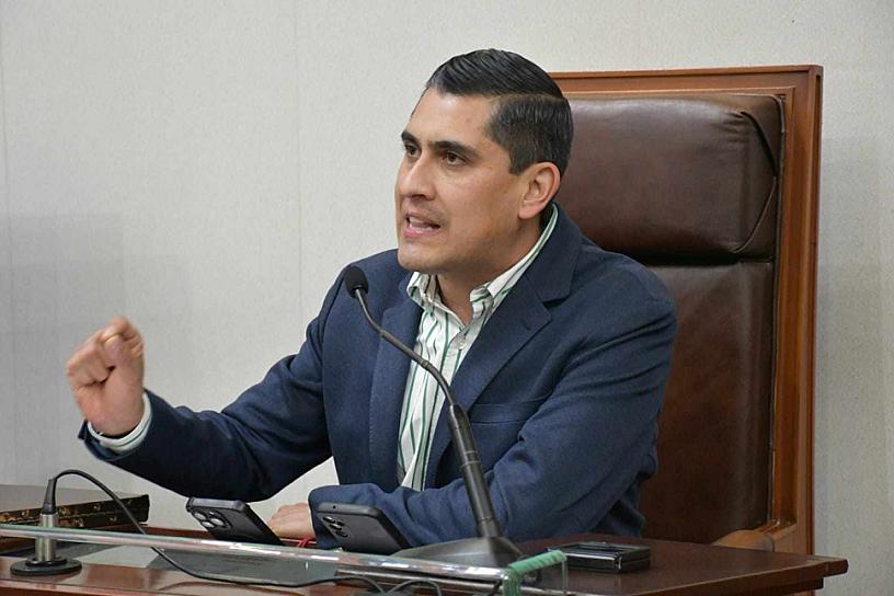 ACUSA CARLOS PEÑA “PIEL DELGADA” DEL OFICIALISMO EN LA LEGISLATURA 