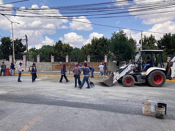 VUELVE A ABRIRSE EL SOCAVÓN EN VIALIDAD ARROYO DE LA PLATA 