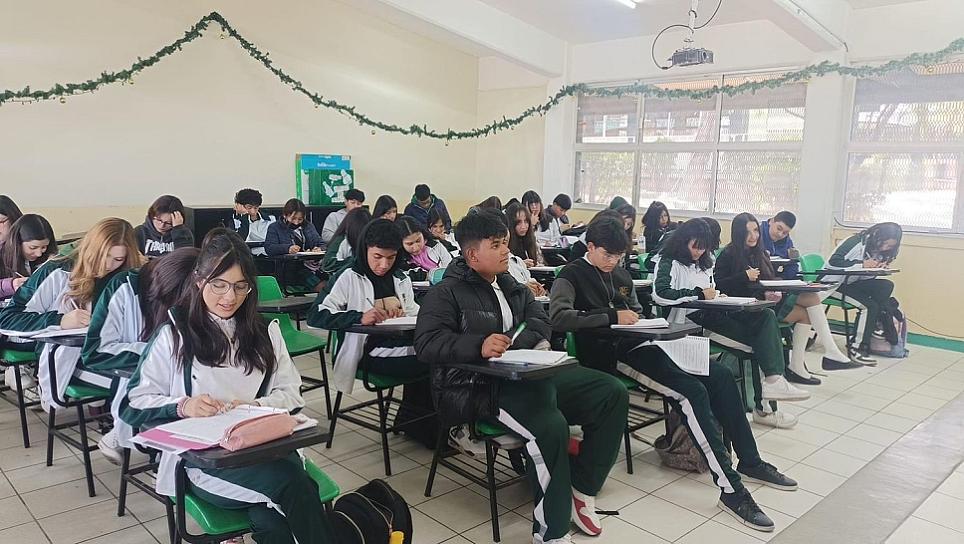 VUELVEN 14 MIL ESTUDIANTES DEL COBAEZ A CLASES 