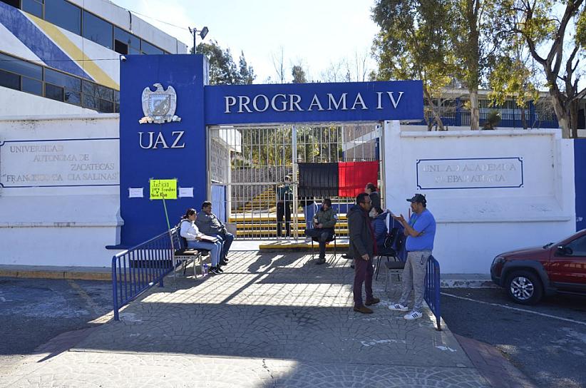ACUSAN A FUNCIONARIA POR VIOLAR AUTONOMÍA DE PREPARATORIAS