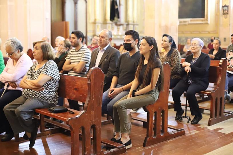 ÉXITO EL CONCIERTO SACRO POR GRUPO “VOCES DEL ALMA” EN JEREZ