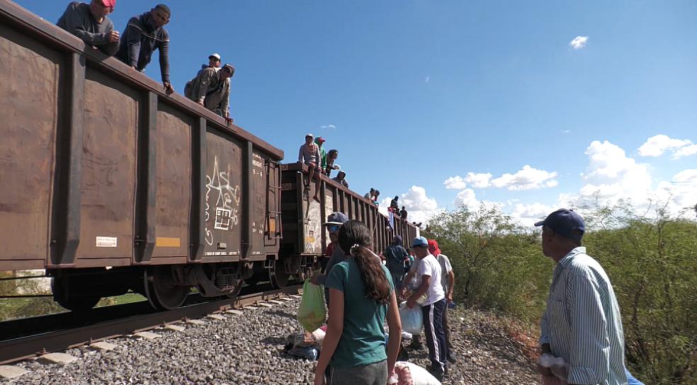 POR TEMOR A LA DELINCUENCIA, MIGRANTES NO SE DETIENEN EN ZACATECAS, CONTINÚA PASO MASIVO EN AGUASCALIENTES 