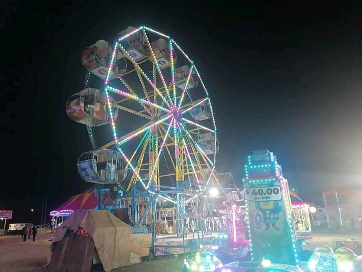 SUPERVISAN ÁREA DE JUEGOS MECÁNICOS EN RÍO GRANDE