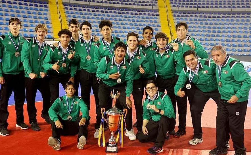 ZACATECANOS LOGRAN PLATA EN EL PANAMERICANO DE VOLEIBOL GUATEMALA.