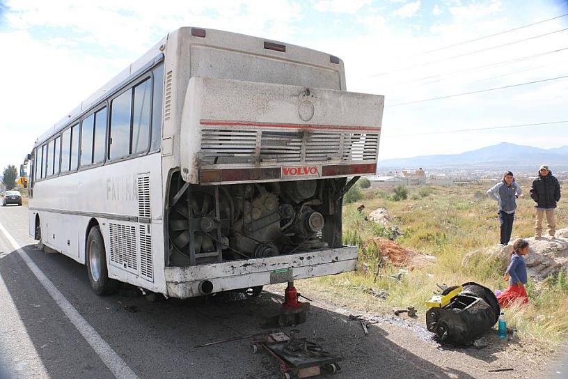 JORNALEROS AGRÍCOLAS QUEDAN VARADOS EN FRESNILLO; AUTORIDADES MUNICIPALES LLEVAN APOYOS