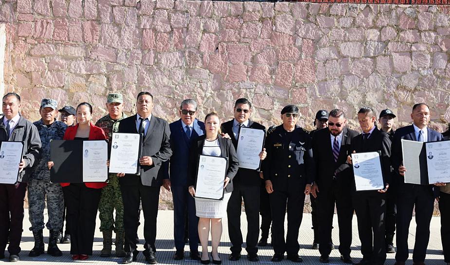 RECONOCE DAVID MONREAL PROFESIONALIZACIÓN DE CORPORACIONES POLICIACAS