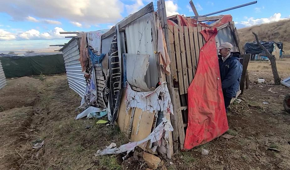 Afectan fuertes vientos afectan a familias vulnerables en Guadalupe