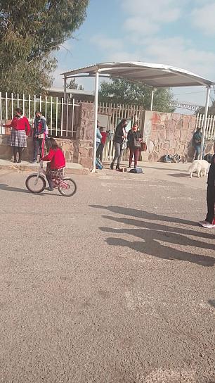 SOSTIENEN PADRES DE FAMILIA BLOQUEO EN PRIMARIA DE TACOALECHE