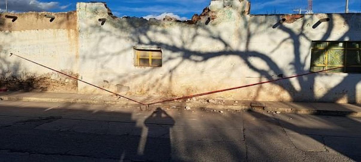 ALERTAN POR RIESGO DE DERRUMBE EN VILLA DE COS