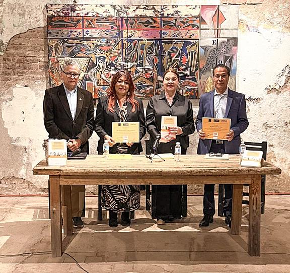 PRESENTAN EN ZACATECAS EL LIBRO “NEOCONVERSAS Y SOCIEDAD LÍQUIDA” EN EL CENTRO CULTURAL CASA DEL COBRE HUITZILA