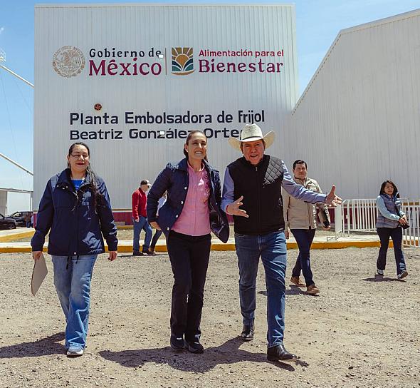 -Mi Presidenta, acá la queremos bien mucho