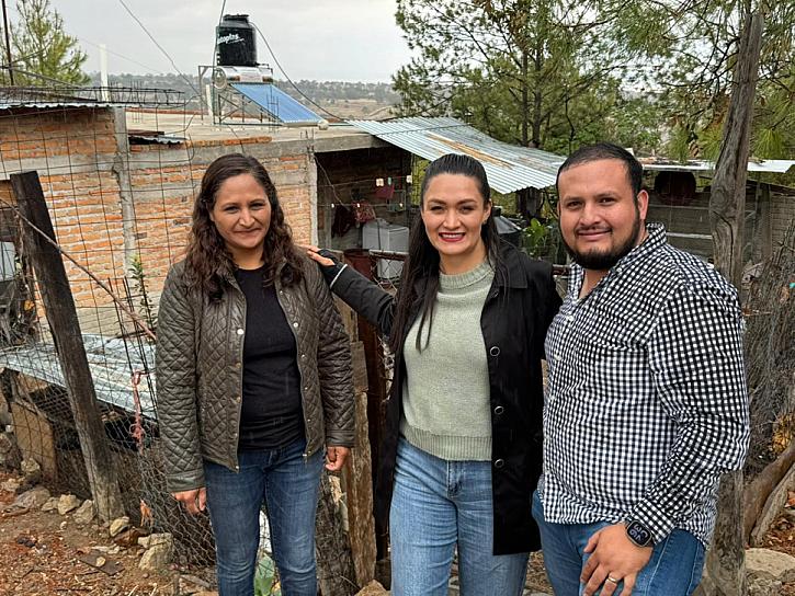 MEJORAN VIVIENDAS EN MONTE ESCOBEDO   