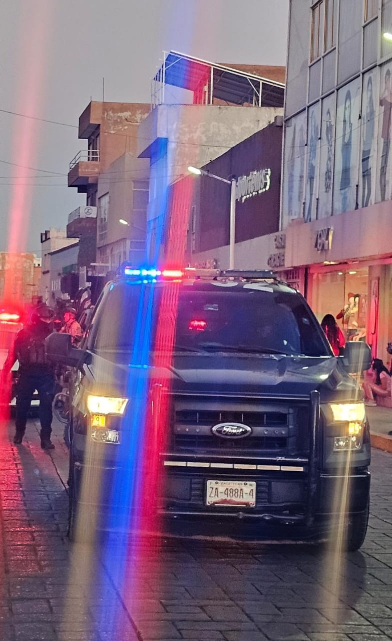 DEJA CHOQUE FRENTE A LA PRESIDENCIA DOS HERIDOS