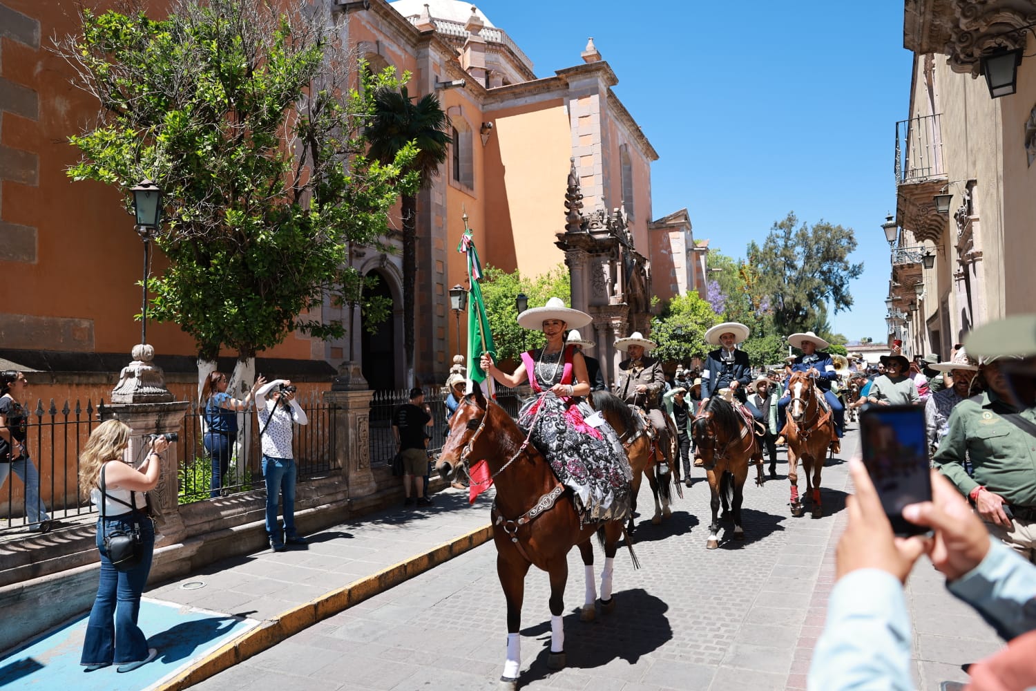 REÚNE SÁBADO DE GLORIA A MÁS DE 7 MIL CABALGANTES EN JEREZ
