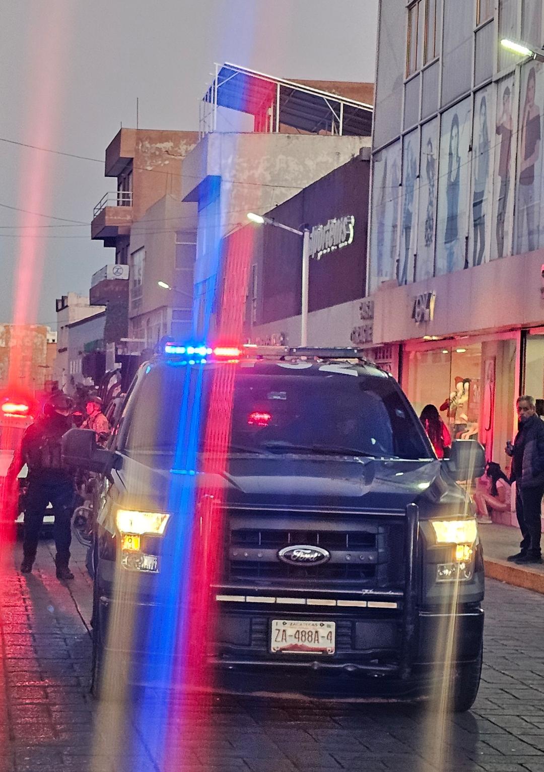 DEJA CHOQUE FRONTAL EN TRAMO CARRILLO-ERÉNDIRA TRES HERIDOS