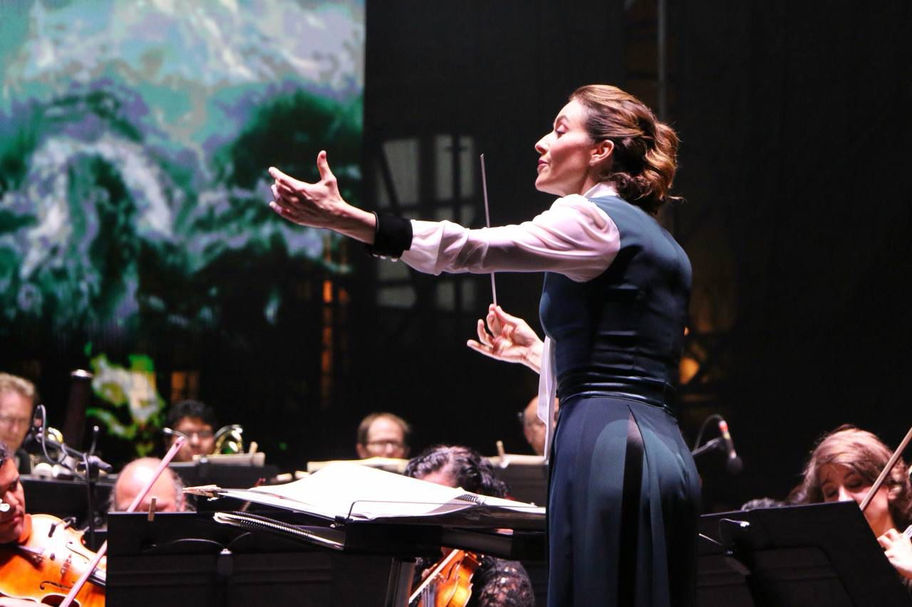 PRESENTA ALONDRA DE LA PARRA UNA NOCHE SINFÓNICA INOLVIDABLE