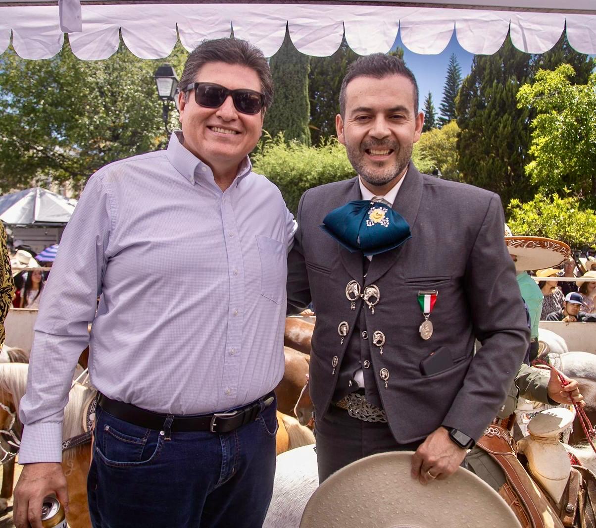 - ¿Te juegas un volado de a gubernatura?