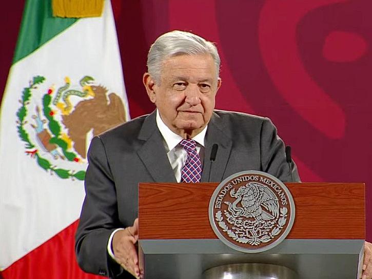 ¡ALISTA LAS MALETAS! FIRMA AMLO DECRETO DE VACACIONES DIGNAS