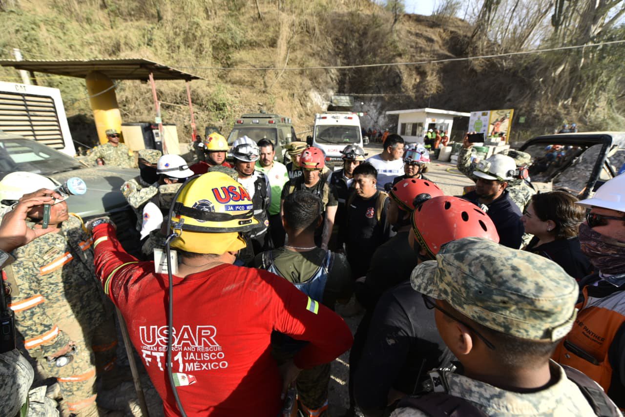 LOCALIZAN CON VIDA A SEGUNDO TRABAJADOR DE LA MINA SANTA FE