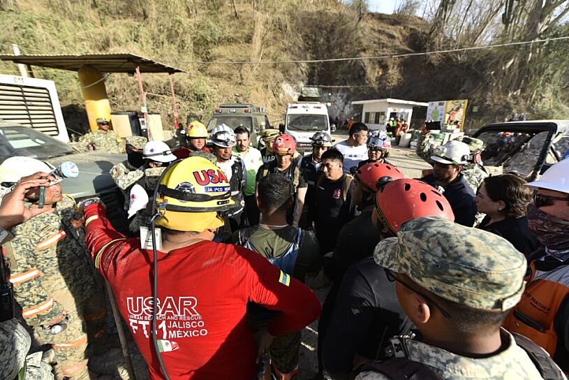 LOCALIZAN CON VIDA A SEGUNDO TRABAJADOR DE LA MINA SANTA FE