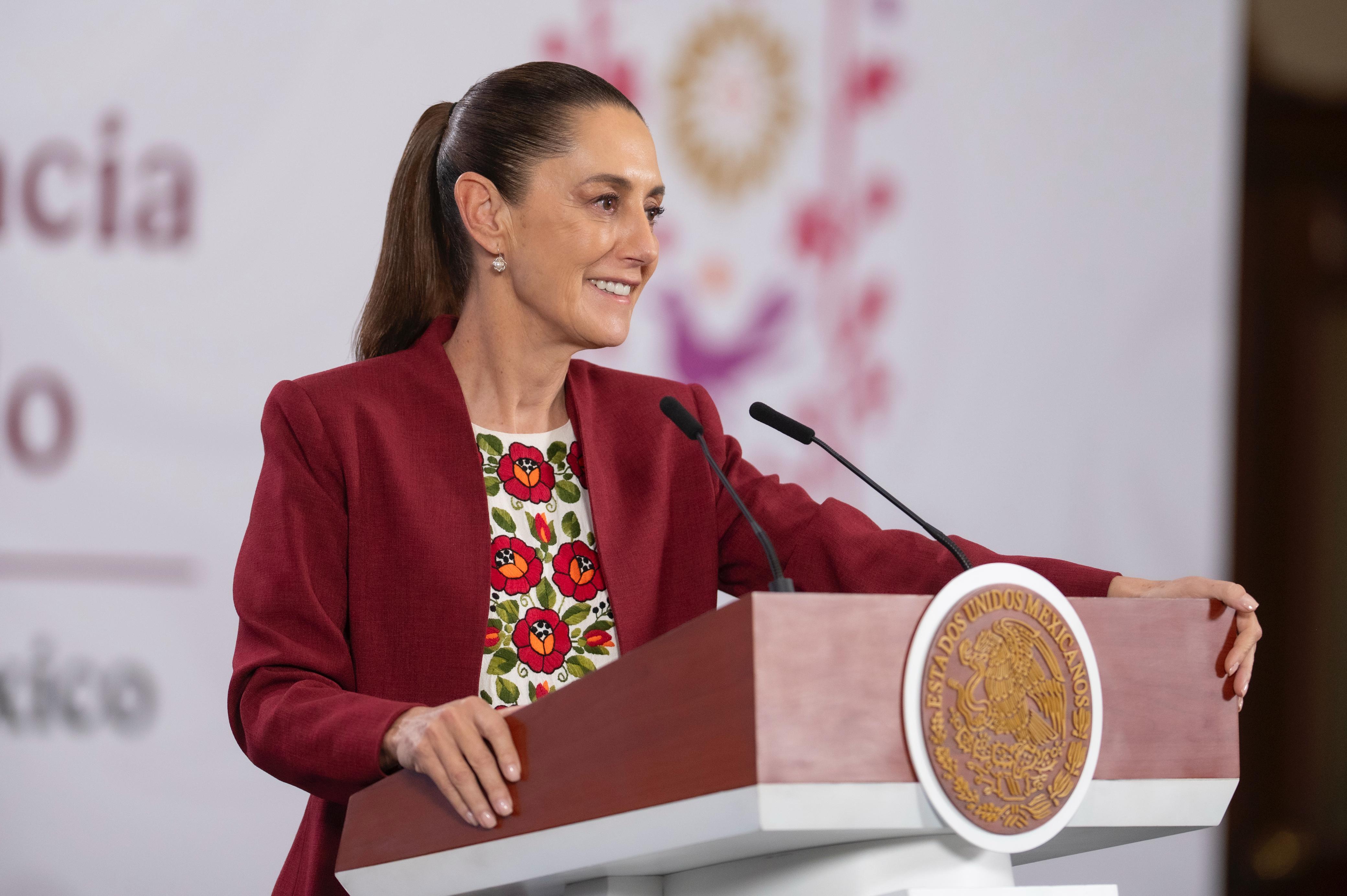 ANUNCIA SHEINBAUM MÁS DE 315 MIL MDP PARA CARRETERAS