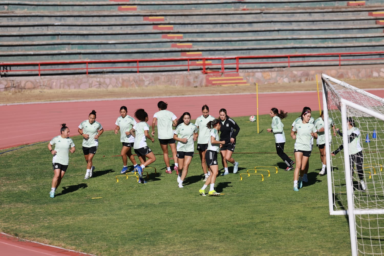 SE ILUSIONA SELECCIÓN NACIONAL FEMENIL CON EL APOYO DE ZACATECAS EN SU CAMINO RUMBO AL MUNDIAL DE BRASIL 2027