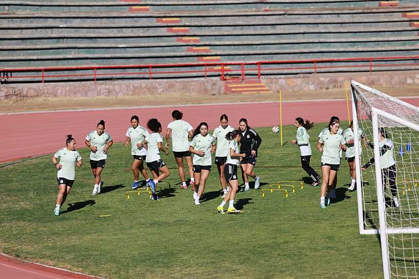 SE ILUSIONA SELECCIÓN NACIONAL FEMENIL CON EL APOYO DE ZACATECAS EN SU CAMINO RUMBO AL MUNDIAL DE BRASIL 2027