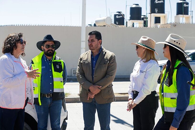 SUPERVISAN CONSTRUCCIÓN DE CANCHA EN EL FRACCIONAMIENTO SAN CARLOS EN FRESNILLO