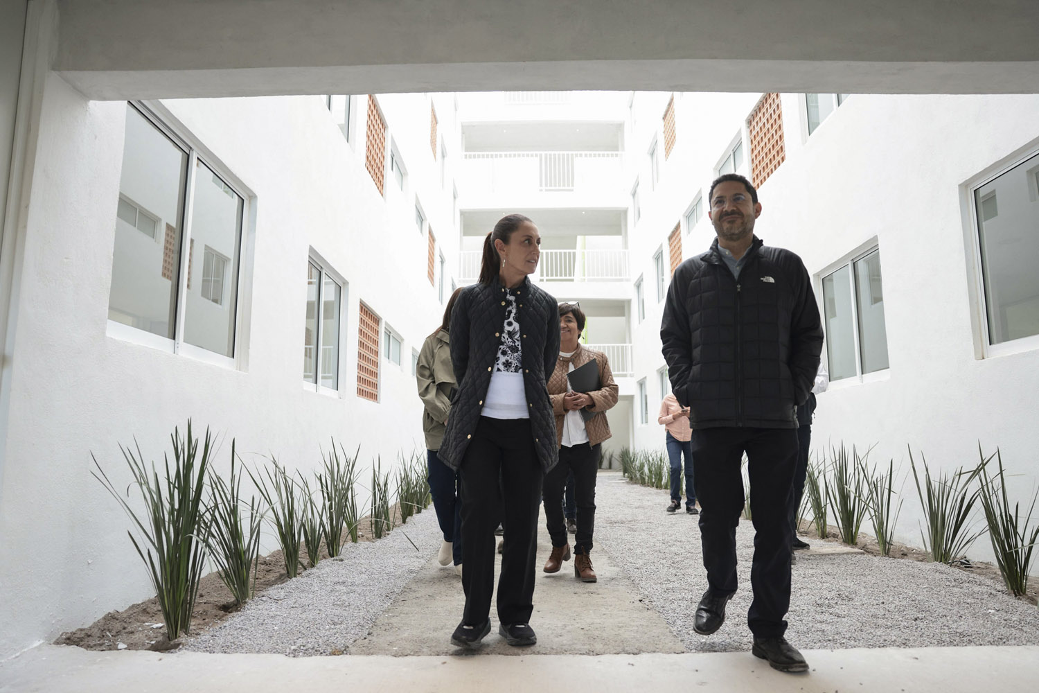 ENTREGA SHEINBAUM VIVIENDAS Y CONDONA CRÉDITOS EN PUEBLA