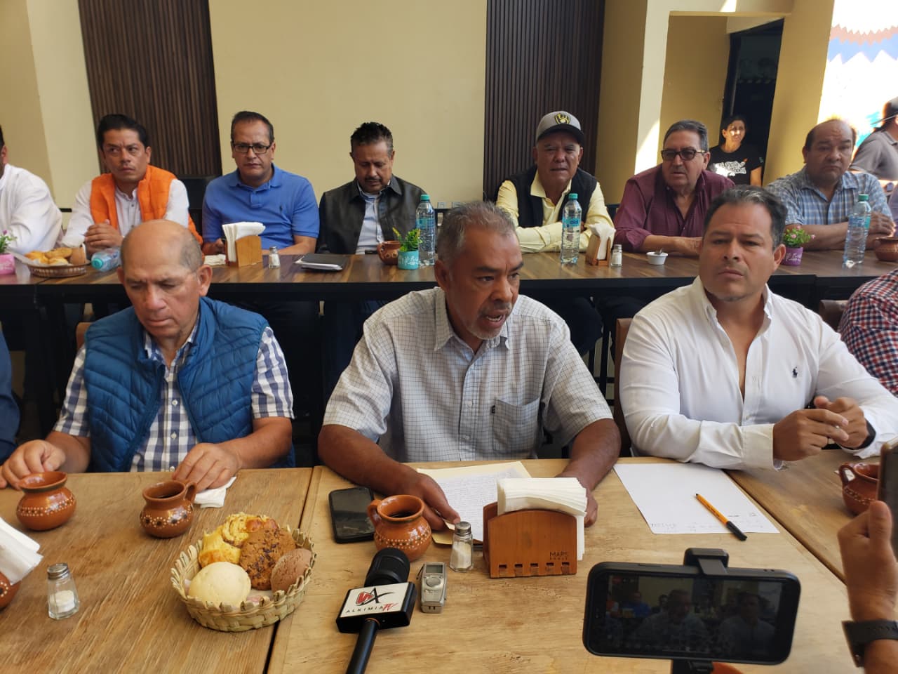 PRESIONAN TRANSPORTISTAS SUBIDA URGENTE AL PASAJE EN ZACATECAS