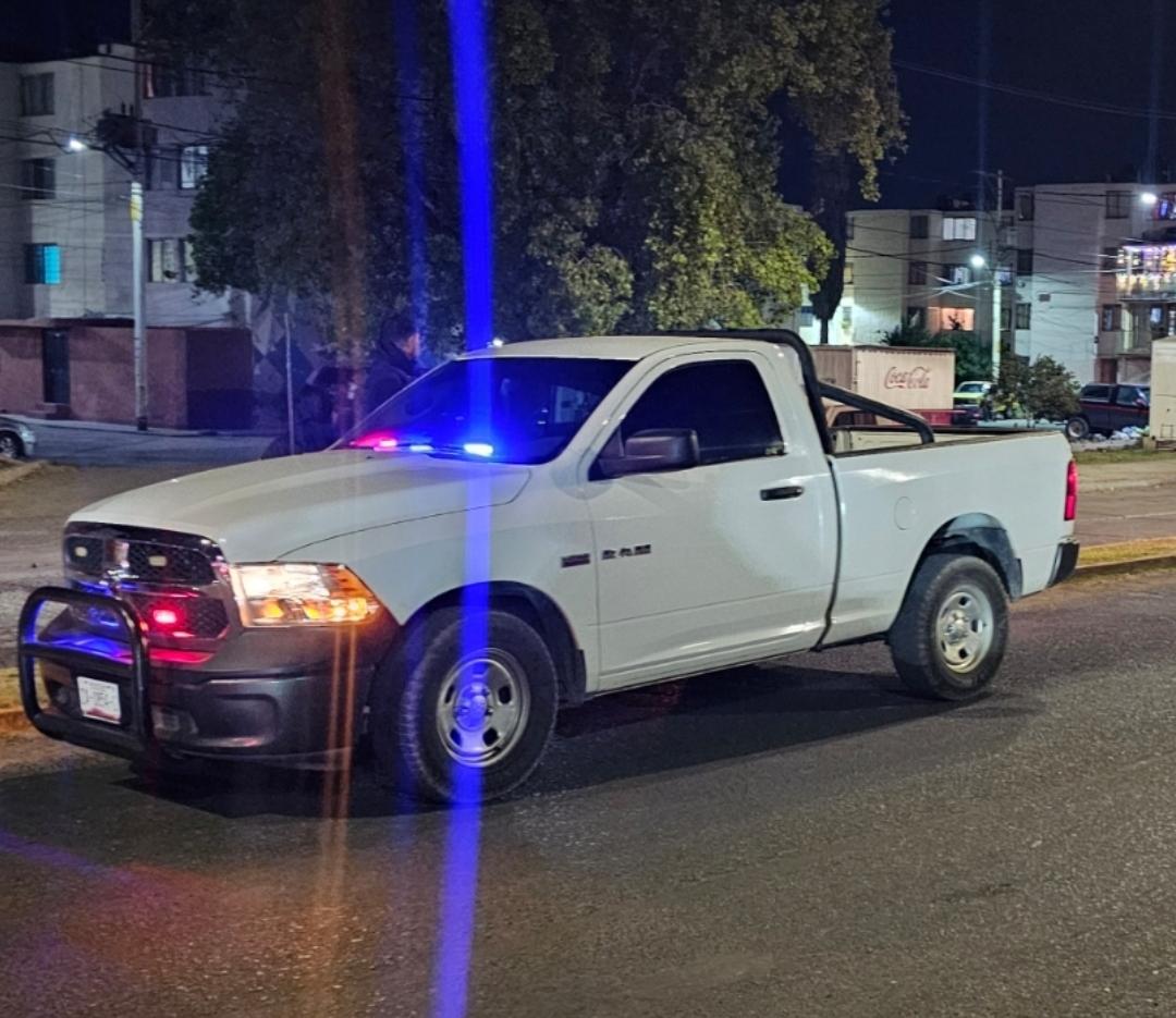 JOVEN SOBREVIVE A VOLCADURA EN COLONIA ELECTRICISTAS