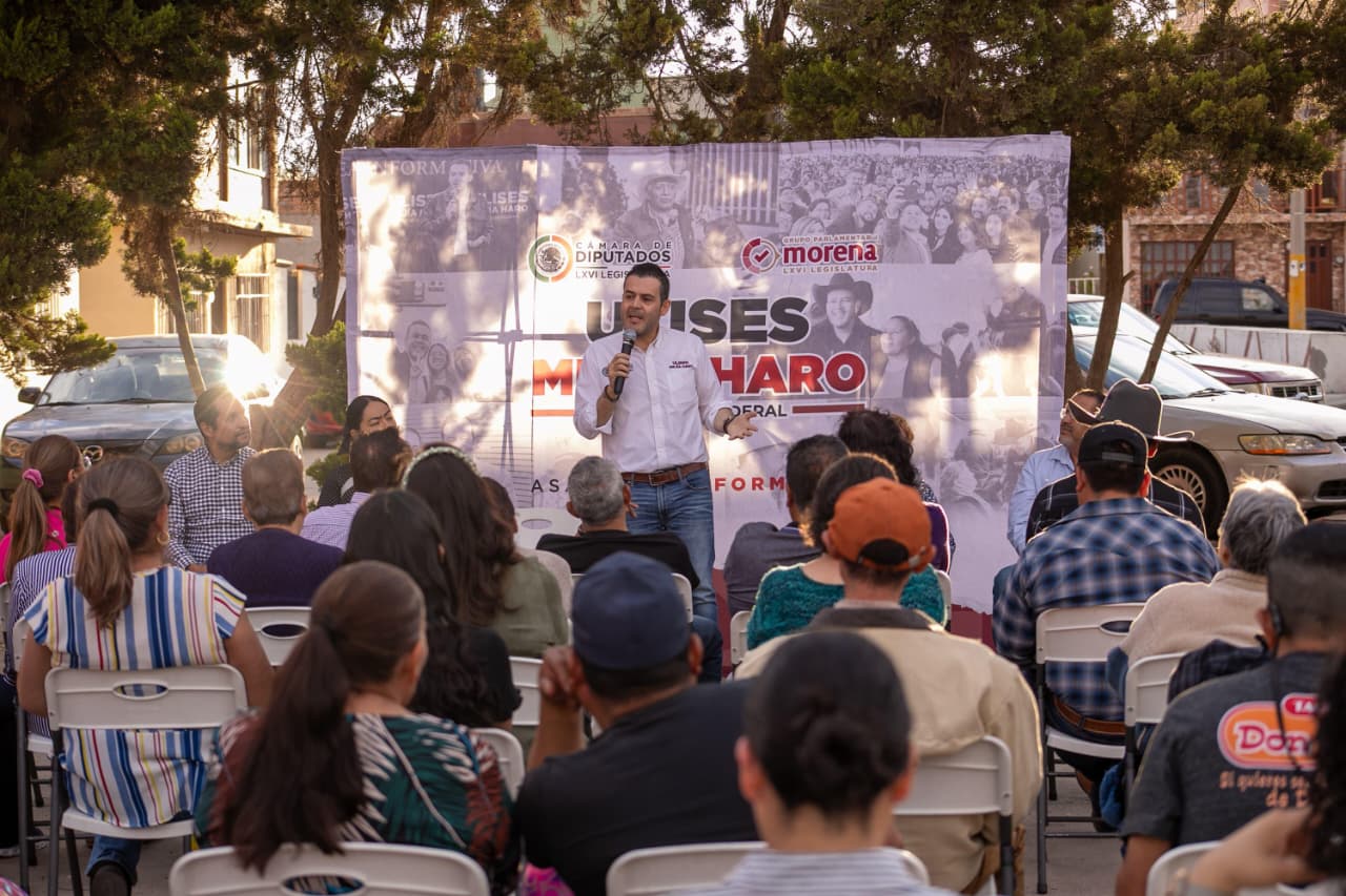 DIFUNDE ULISES MEJÍA EN EL MINERAL AVANCES PARA FORTALECER LA DEMOCRACIA