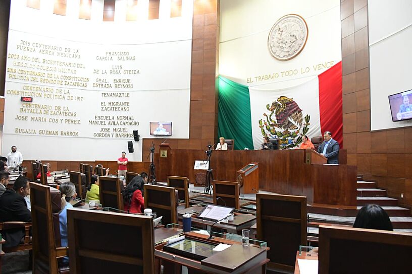 ABORDAN DIPUTADOS ABANDONO, TURISMO ROSA Y EDUCACIÓN DIGITAL