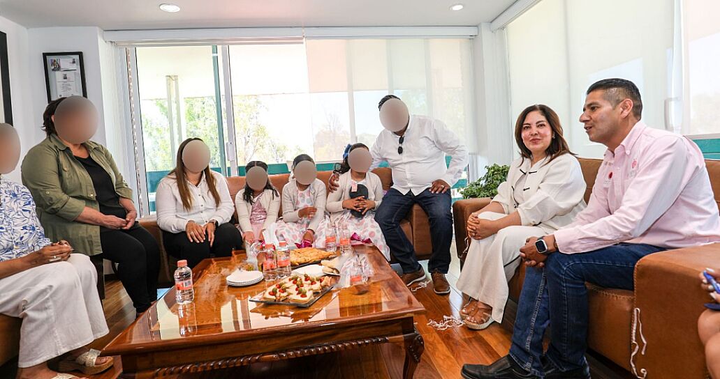 DOS GRUPOS DE HERMANAS SON ADOPTADAS EN ZACATECAS