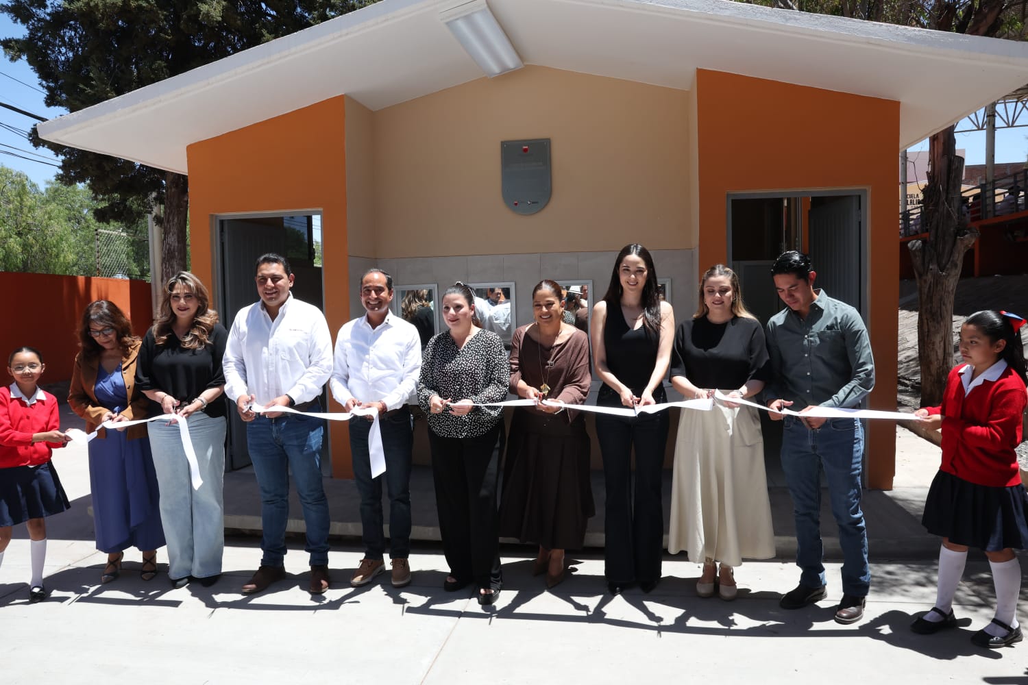 INAUGURA GODEZAC OBRAS DE INFRAESTRUCTURA EN LA PRIMARIA “EULALIA GUZMÁN BARRÓN” DE GUADALUPE