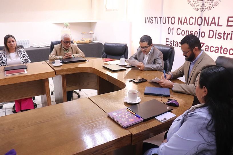 TOMAN PROTESTA A RAFAEL GOYTIA DÍAZ COMO VOCAL SECRETARIO DEL INE EN FRESNILLO