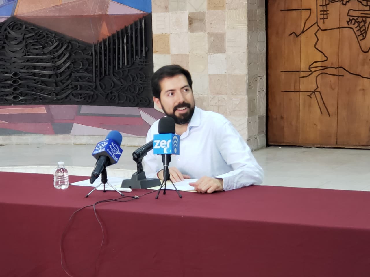 RECHAZA DIPUTADO INDEMNIZACIONES A EXMAGISTRADOS Y CUESTIONA PRIVILEGIOS DE RETIRO