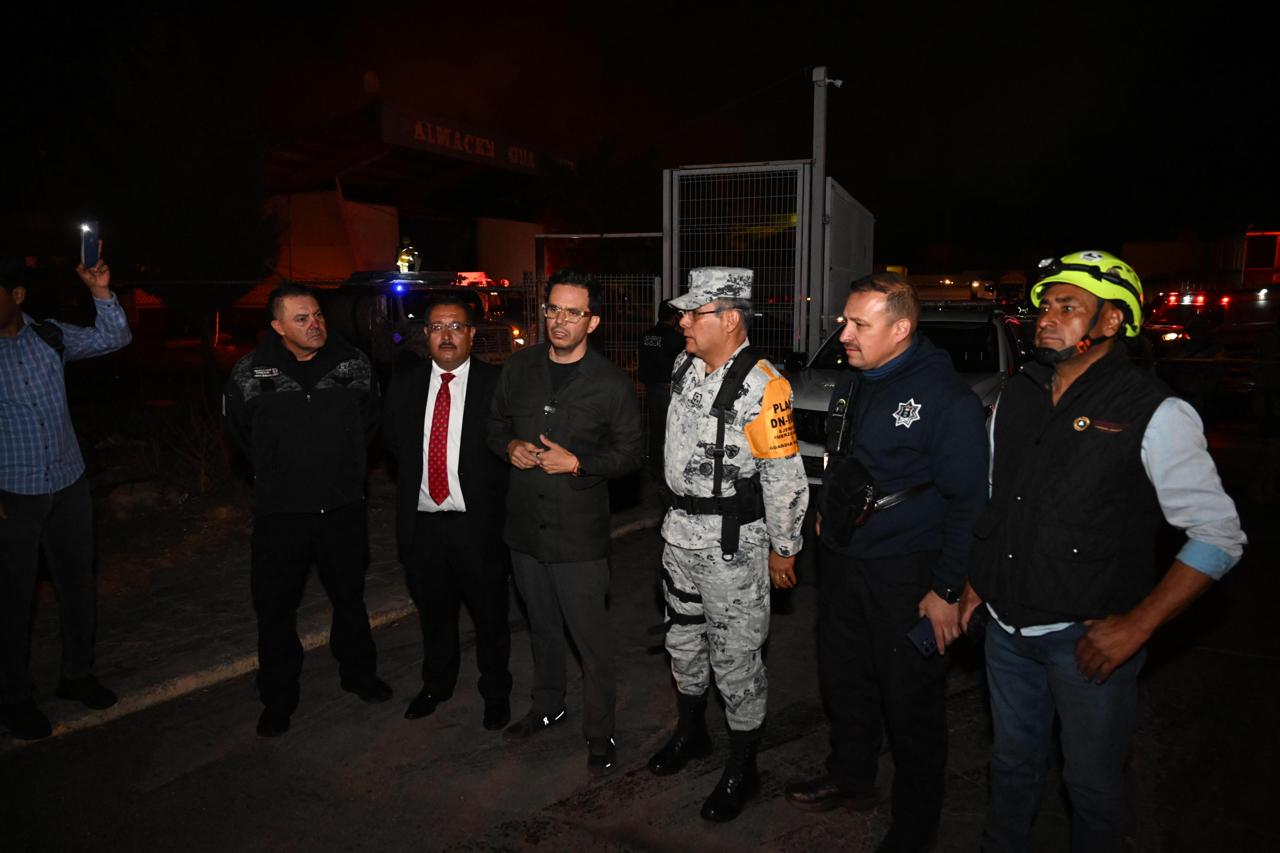 BAJO CONTROL, INCENDIO EN BODEGAS DE SEGALMEX