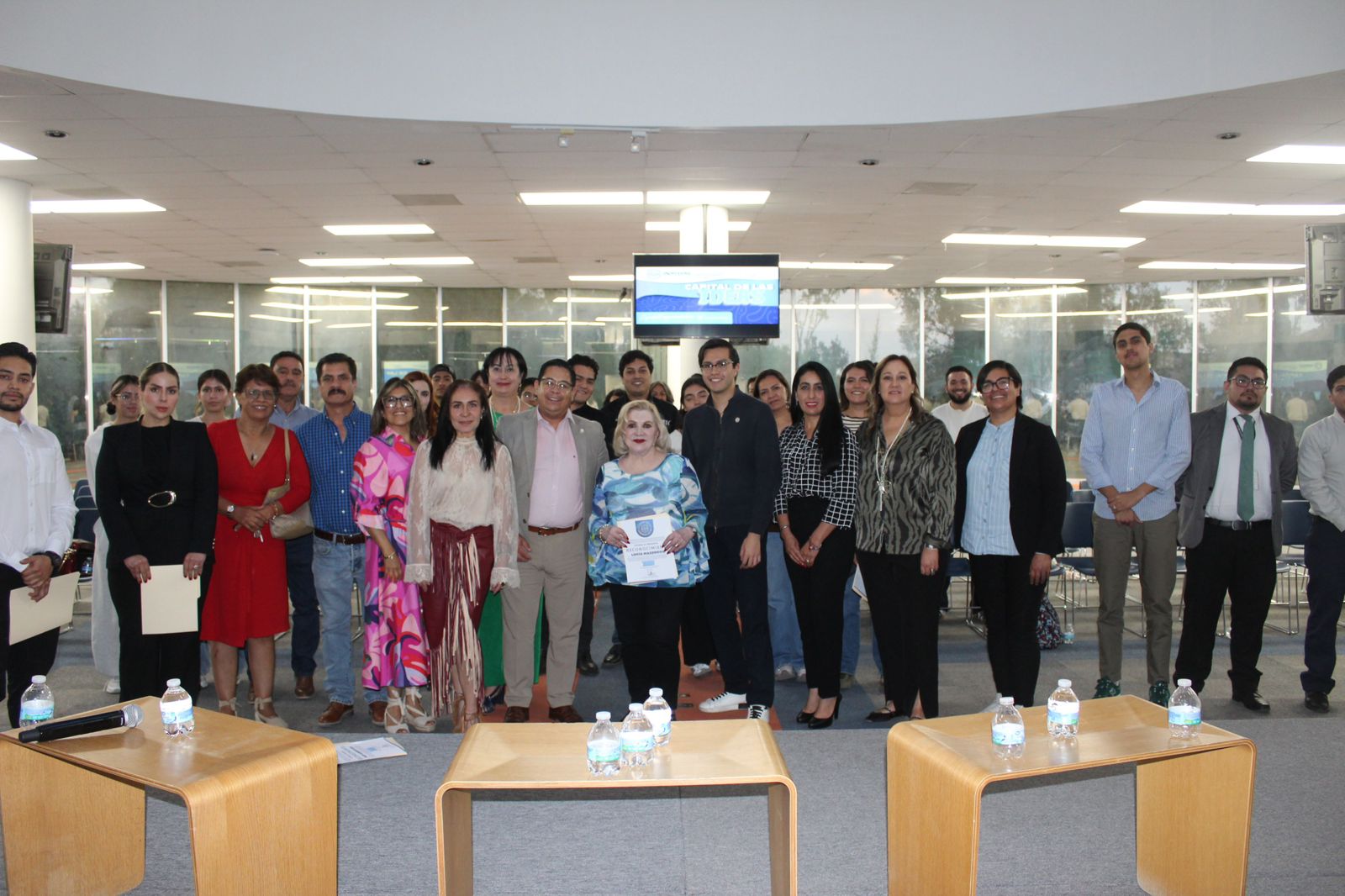 REÚNE SEMANA DEL EMPRENDIMIENTO A 300 JÓVENES